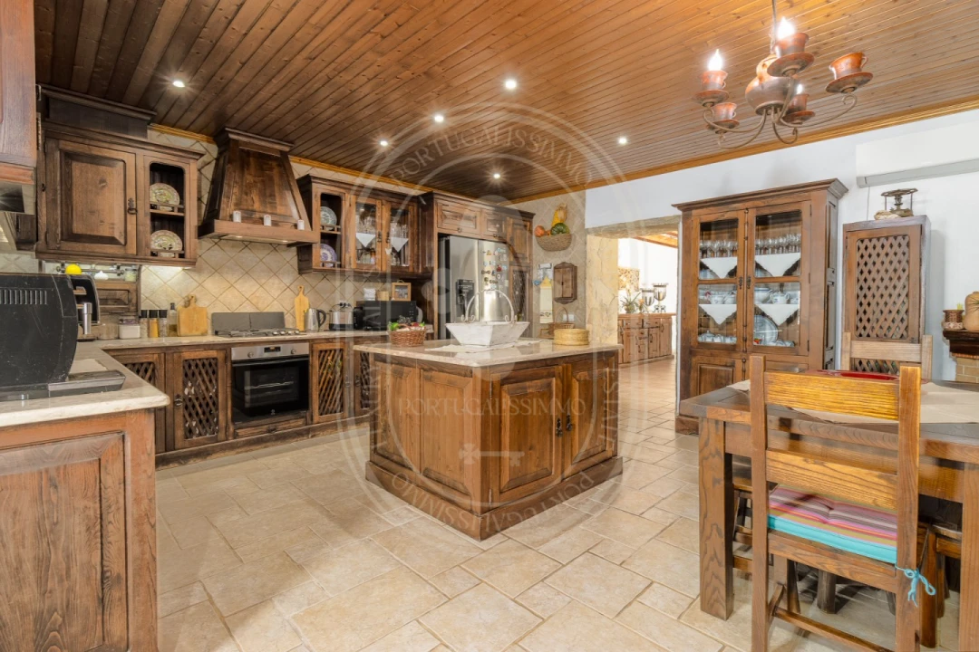 Moradia T4 para Venda em Asseiceira Foto 8