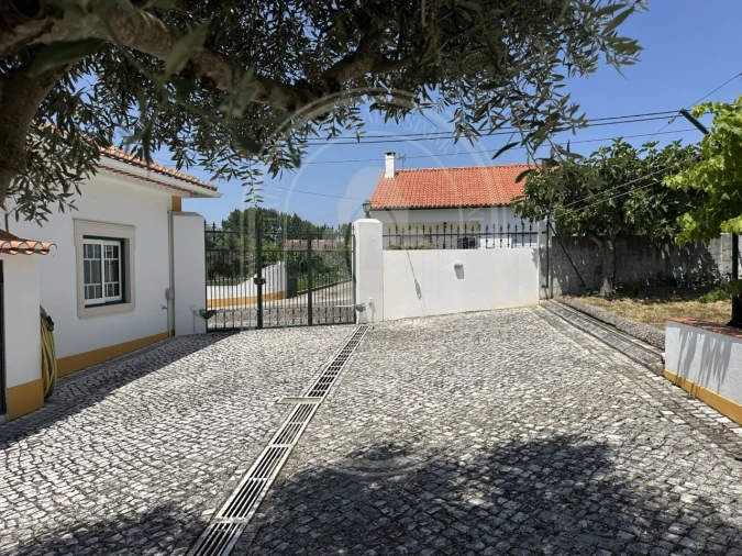 Moradia T3 para Venda em São Pedro de Tomar Foto 48