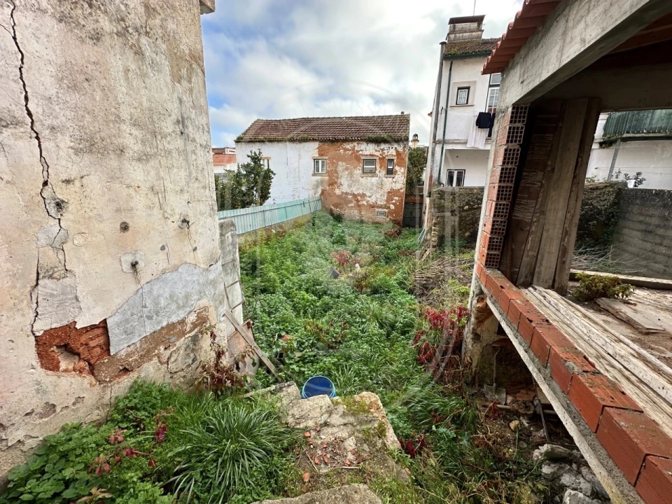 Prédio para Venda em São João Baptista e Santa Maria dos Olivais Foto 11