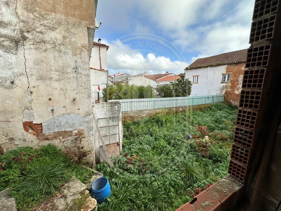 Prédio para Venda em São João Baptista e Santa Maria dos Olivais Foto 13