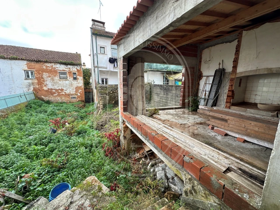 Prédio para Venda em São João Baptista e Santa Maria dos Olivais Foto 18