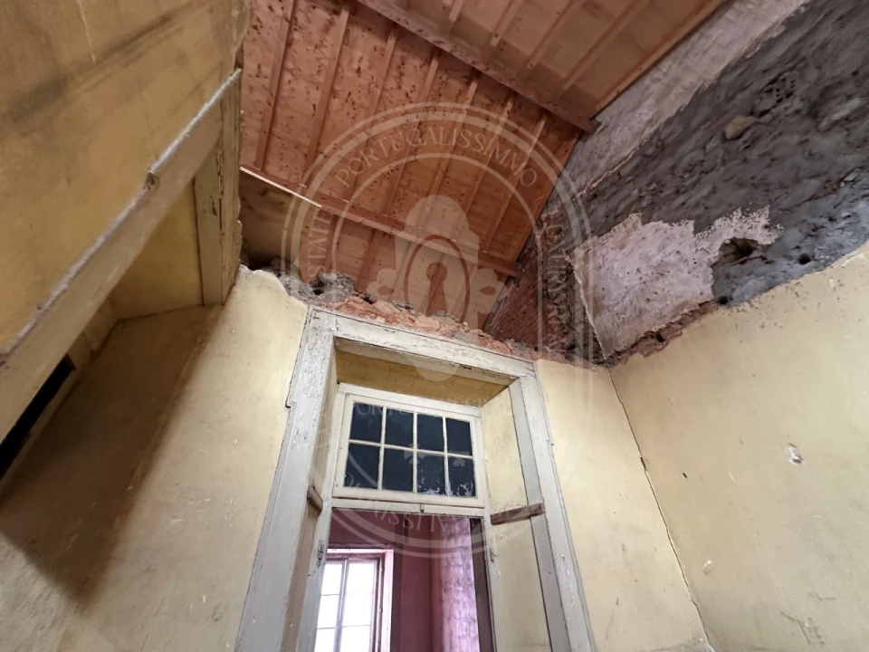 Prédio para Venda em São João Baptista e Santa Maria dos Olivais Foto 24