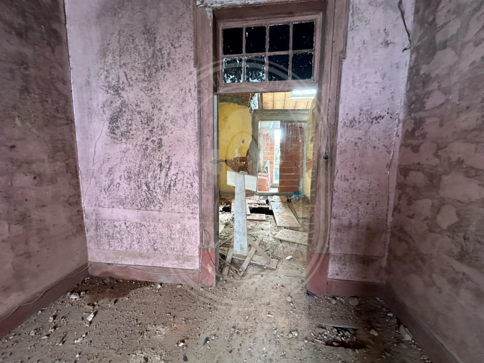 Prédio para Venda em São João Baptista e Santa Maria dos Olivais Foto 28