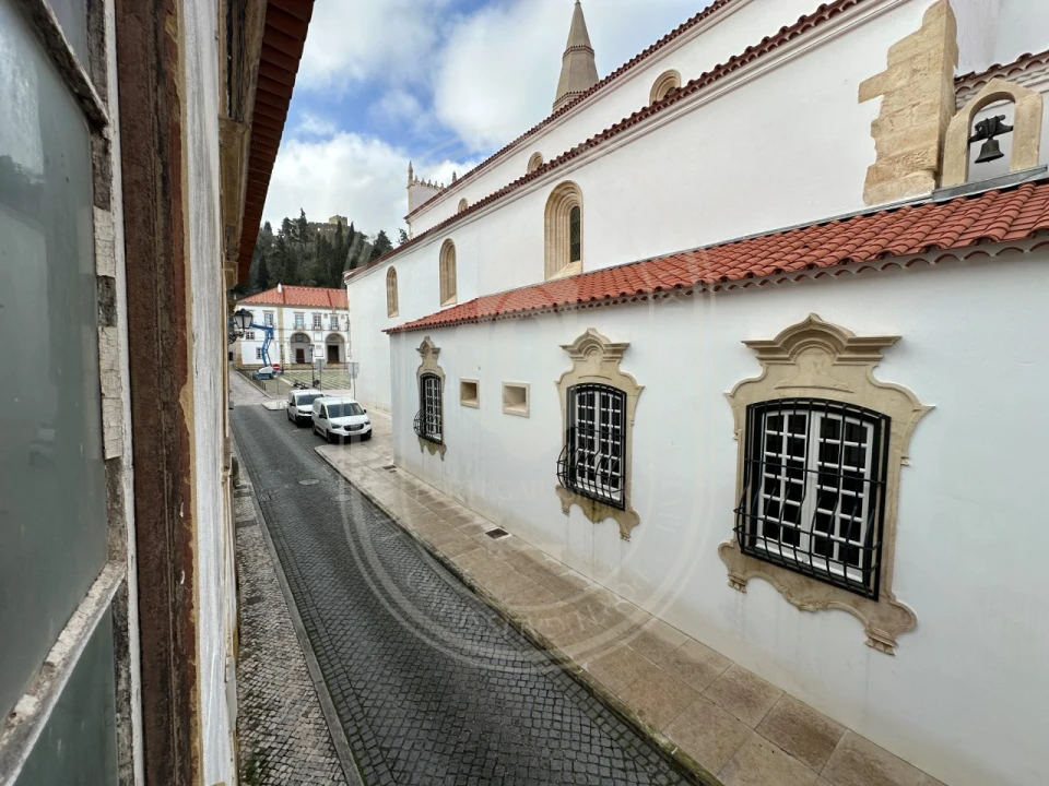 Prédio para Venda em São João Baptista e Santa Maria dos Olivais Foto 31