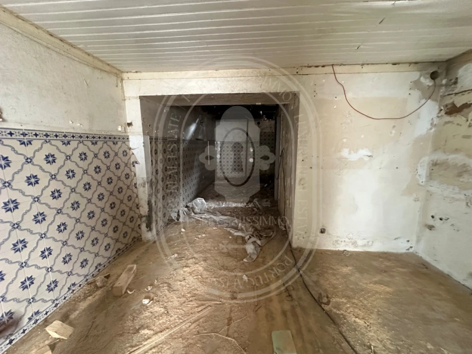 Prédio para Venda em São João Baptista e Santa Maria dos Olivais Foto 46