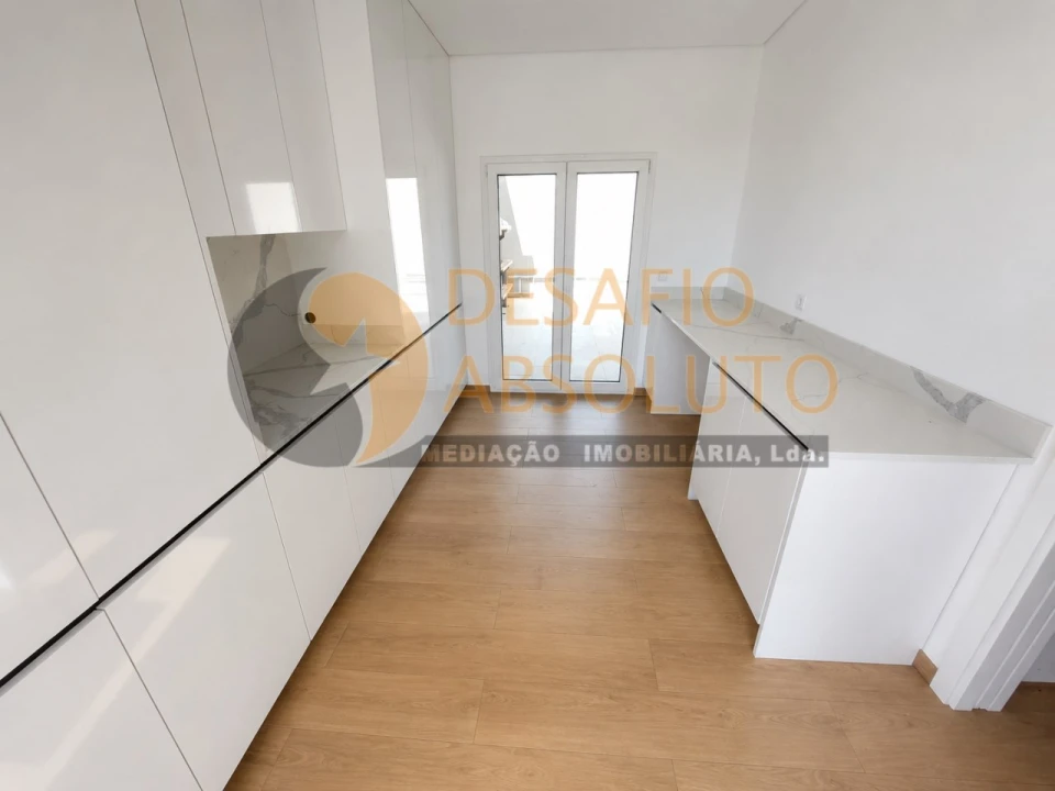 Moradia T4 para Venda em Azeitão (São Lourenço e São Simão) Foto 12