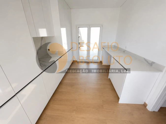 Moradia T4 para Venda em Azeitão (São Lourenço e São Simão) Foto 12