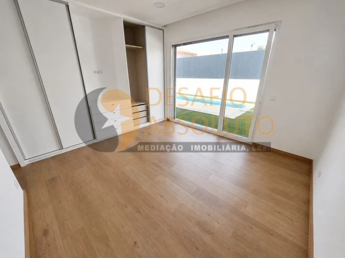 Moradia T4 para Venda em Azeitão (São Lourenço e São Simão) Foto 25