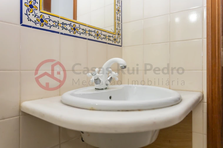 Apartamento T3 para Venda em Almada, Cova da Piedade, Pragal e Cacilhas Foto 15
