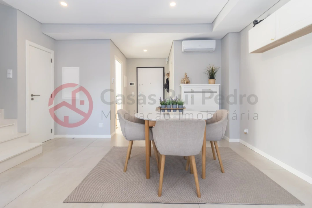 Moradia T4 para Venda em Fernao Ferro Foto 19