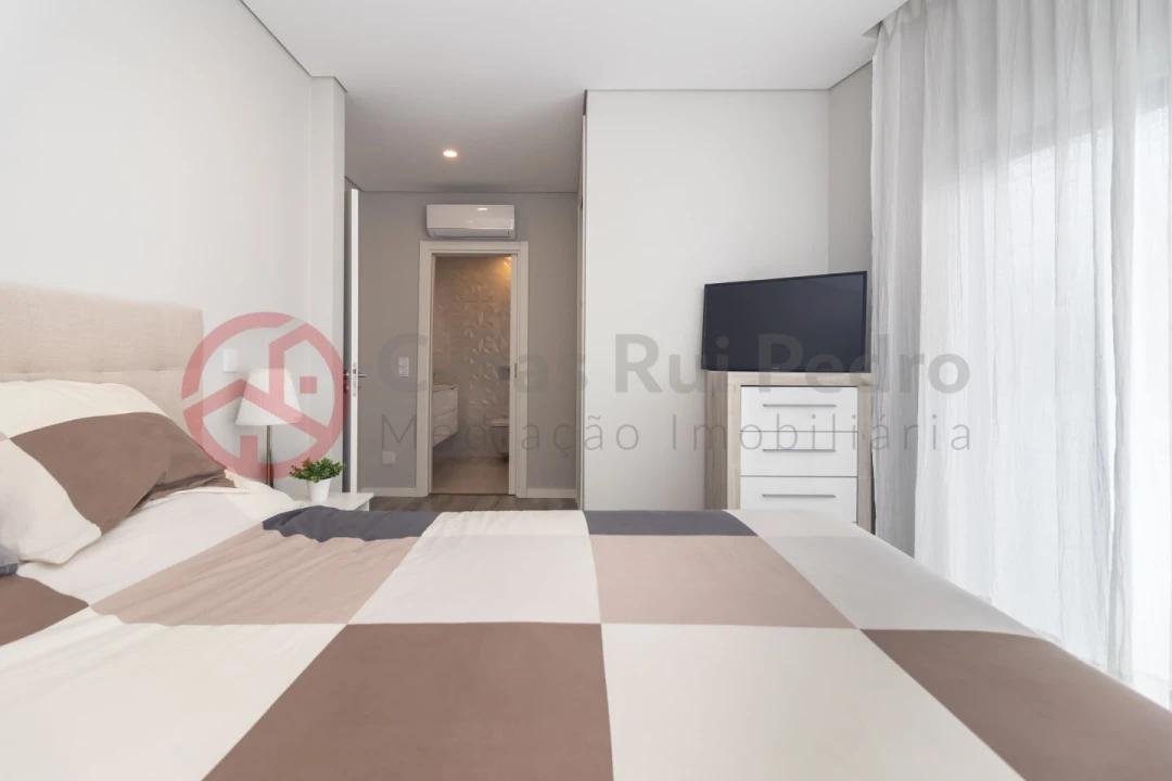 Moradia T4 para Venda em Fernao Ferro Foto 27