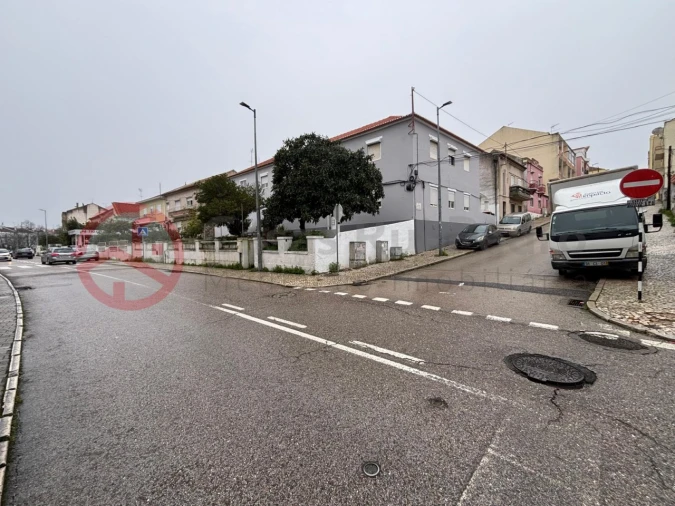 Apartamento T3 para Venda em Corroios Foto 11