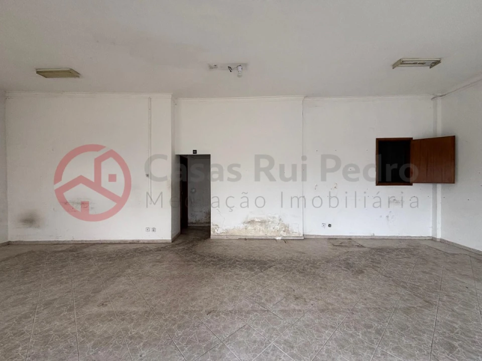 Loja para Venda em Laranjeiro e Feijó Foto 11