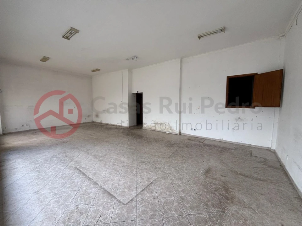 Loja para Venda em Laranjeiro e Feijó Foto 12