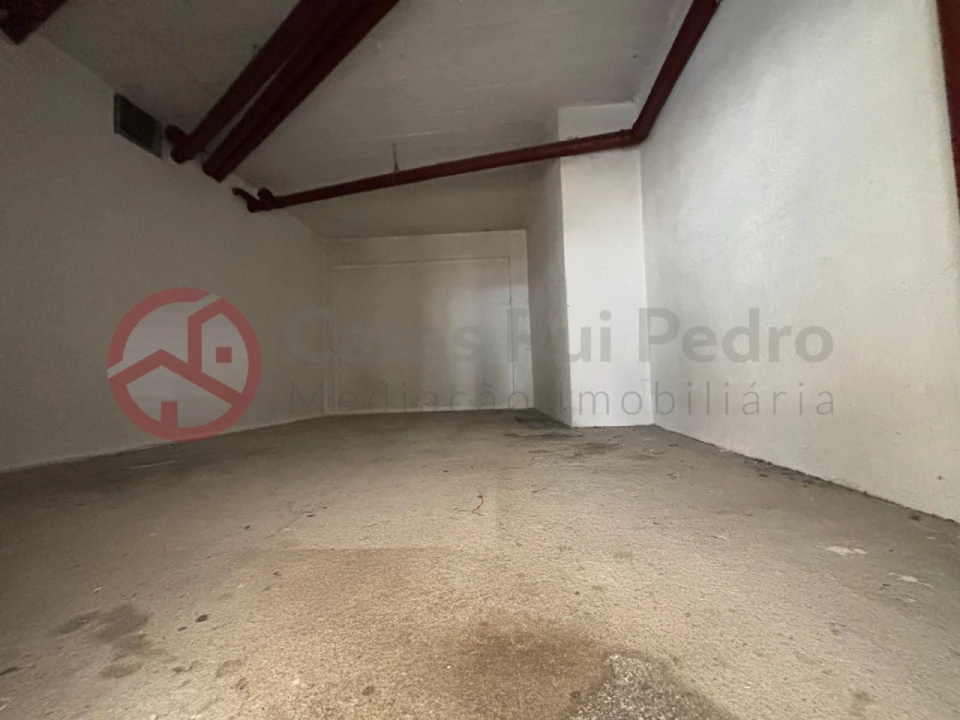 Loja para Venda em Laranjeiro e Feijó Foto 14