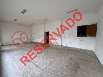 Loja para Venda em Laranjeiro e Feijó
