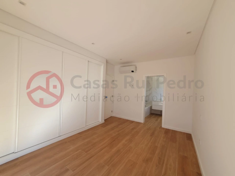 Moradia T3 para Venda em Fernao Ferro Foto 8