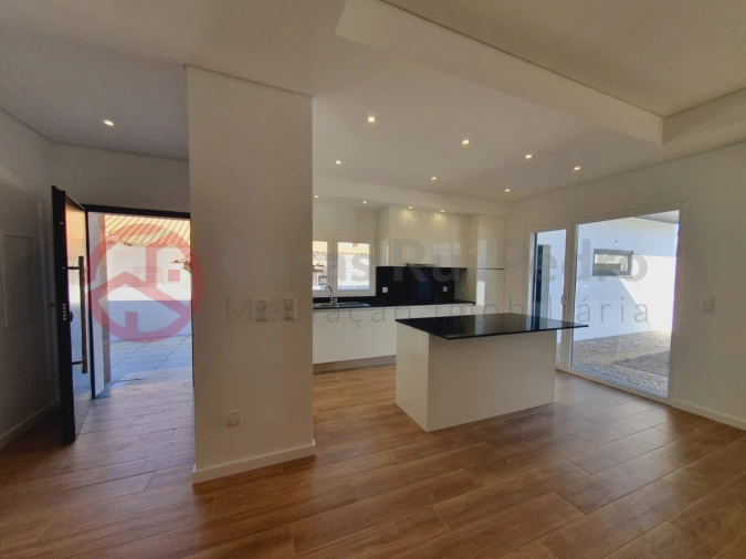 Moradia T3 para Venda em Fernao Ferro Foto 4