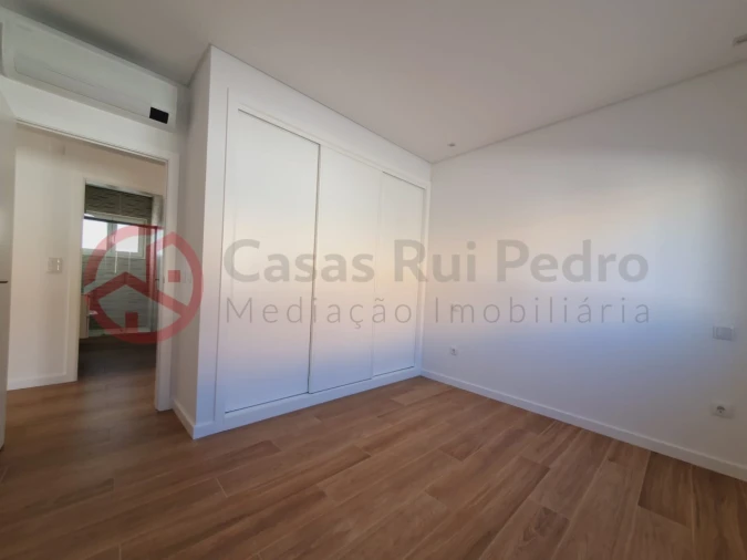 Moradia T3 para Venda em Fernao Ferro Foto 13