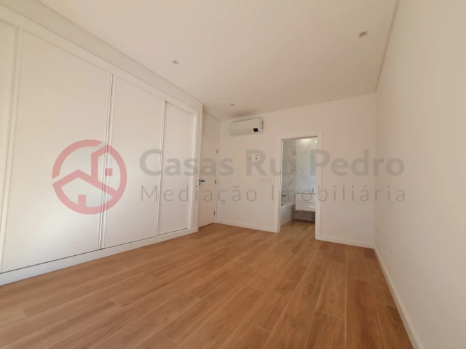 Moradia T3 para Venda em Fernao Ferro Foto 14