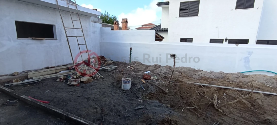 Moradia T3 para Venda em Fernao Ferro Foto 31