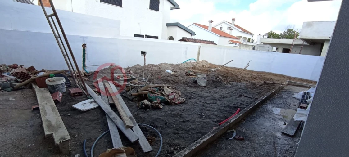 Moradia T3 para Venda em Fernao Ferro Foto 38