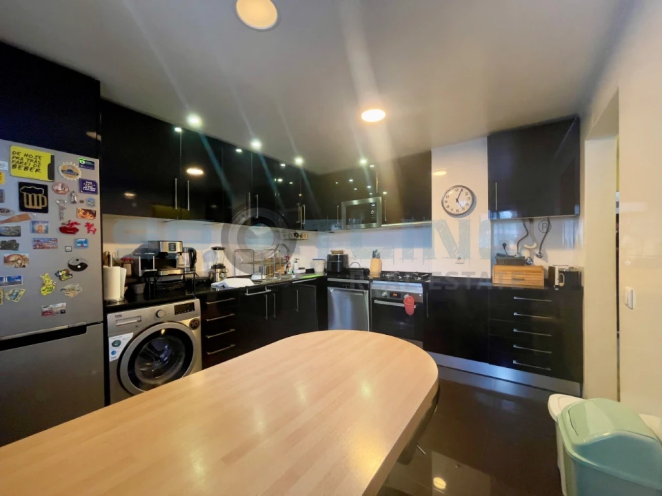 Apartamento T4 para Venda em Santa Clara Foto 16