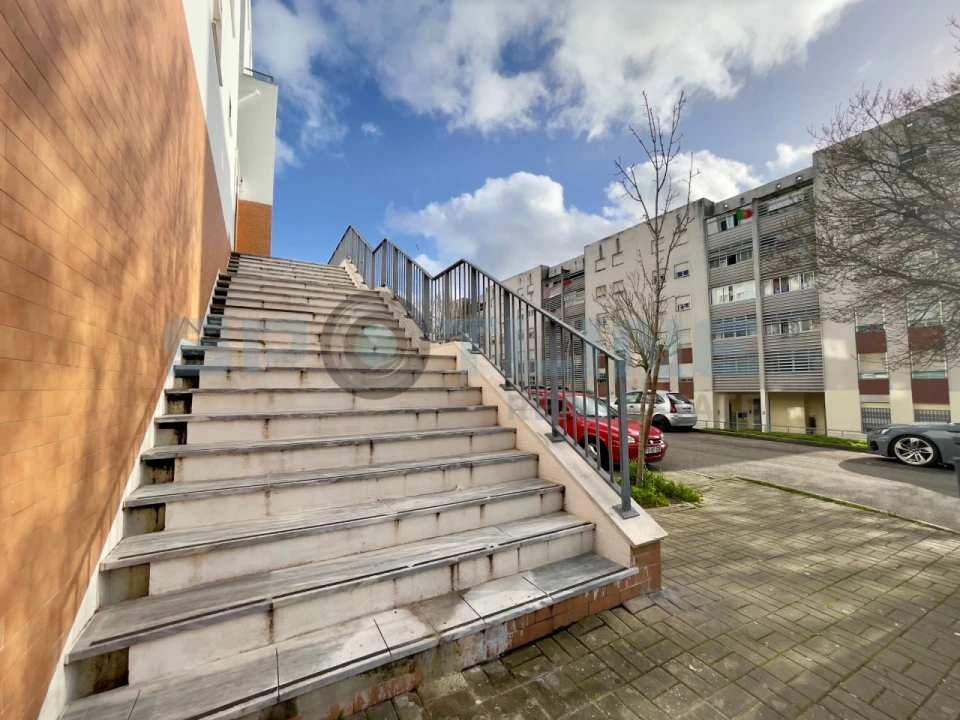 Apartamento T4 para Venda em Santa Clara Foto 43