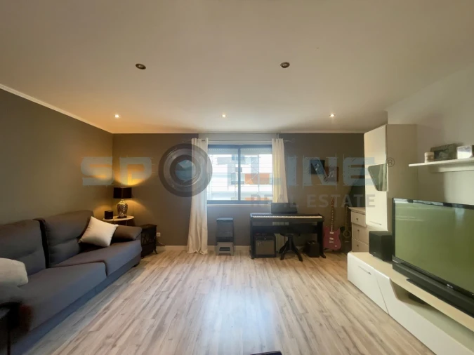 Apartamento T4 para Venda em Santa Clara Foto 11