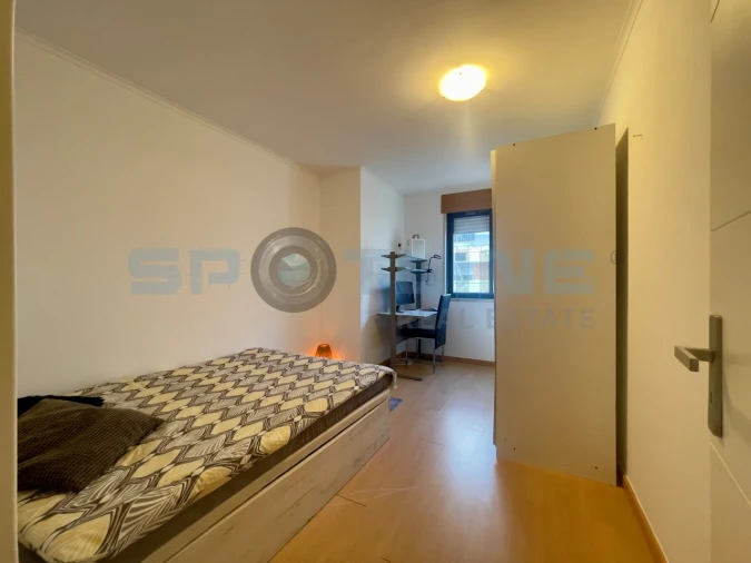 Apartamento T4 para Venda em Santa Clara Foto 31