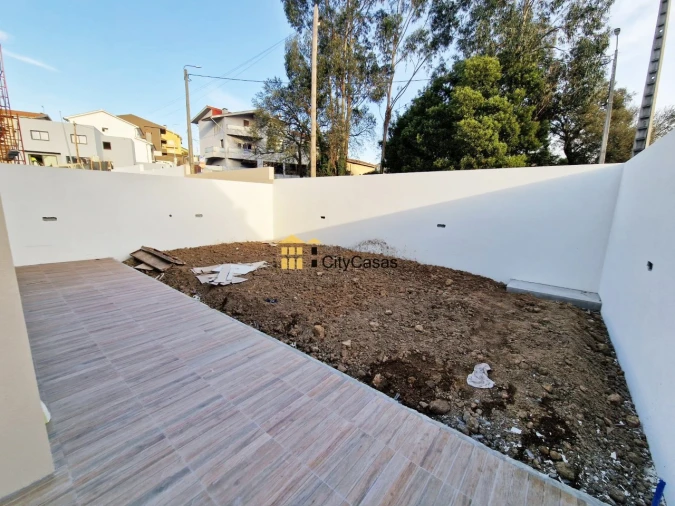 Moradia T3 para Venda em Fânzeres e São Pedro da Cova Foto 6