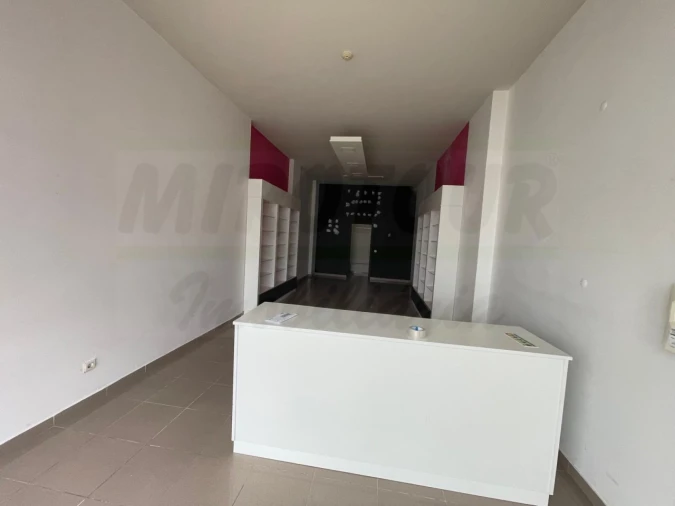 Loja para Arrendamento em Sines Foto 6