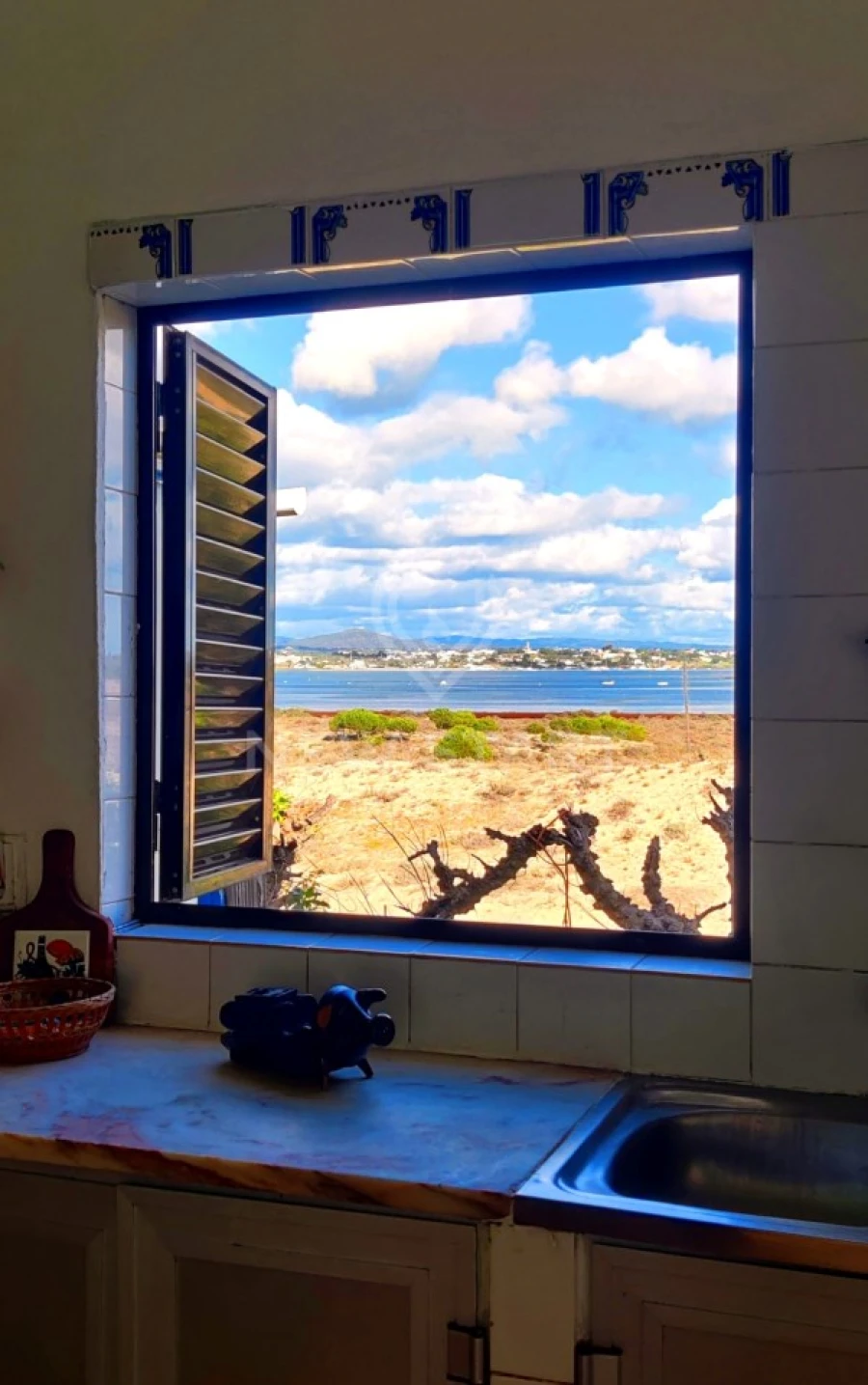 Moradia T2 para Venda em Quelfes Foto 3