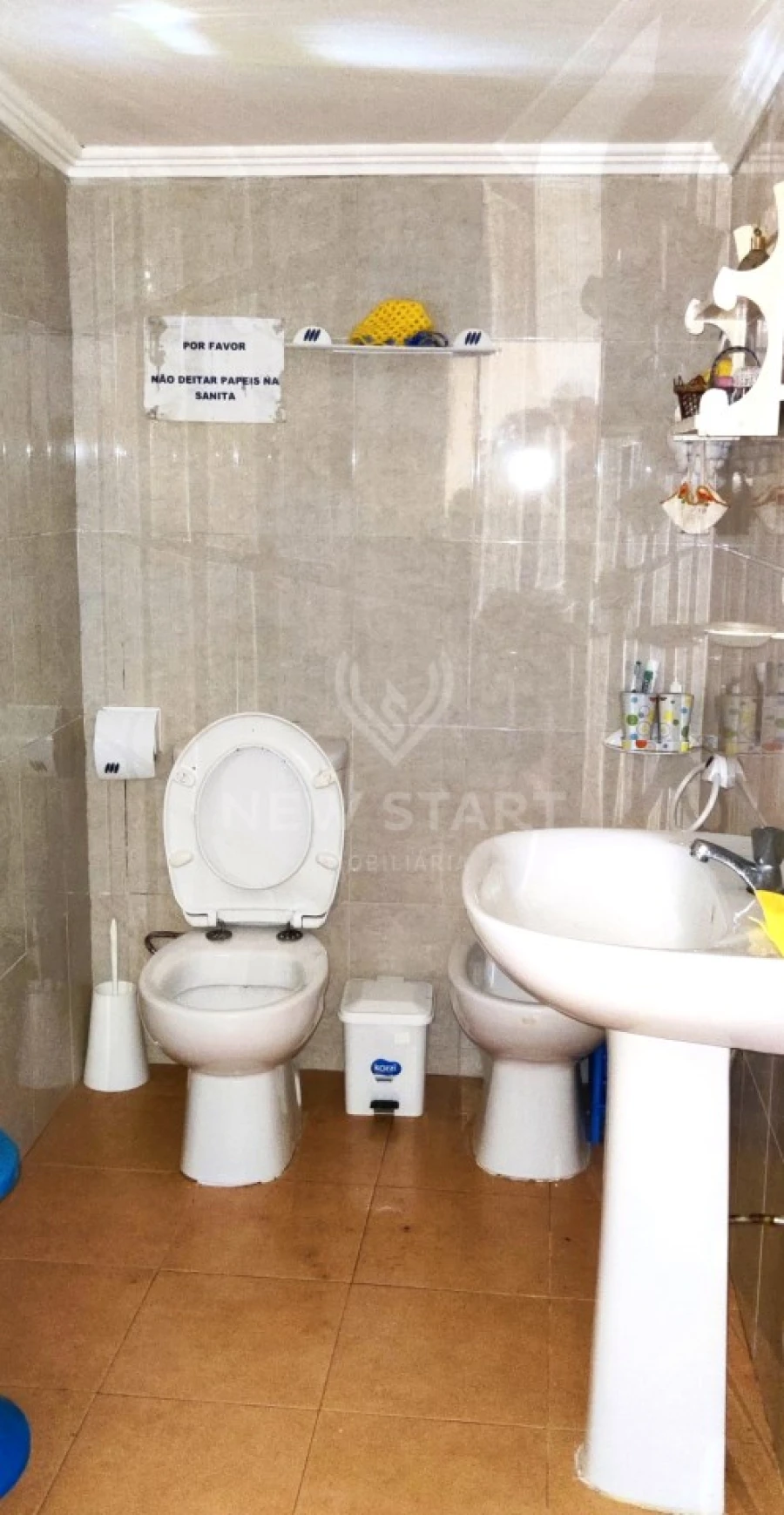 Moradia T2 para Venda em Quelfes Foto 15