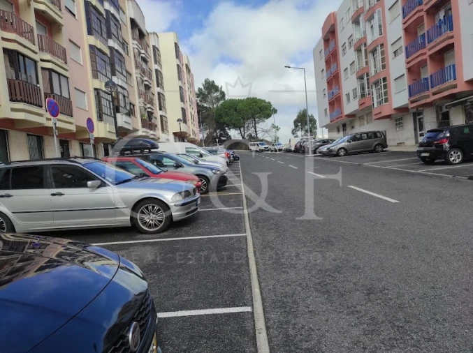 Loja para Venda em Cacém e São Marcos Foto 12