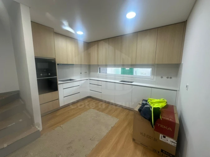 Moradia T2 para Venda em Seixal, Arrentela e Aldeia de Paio Pires Foto 14