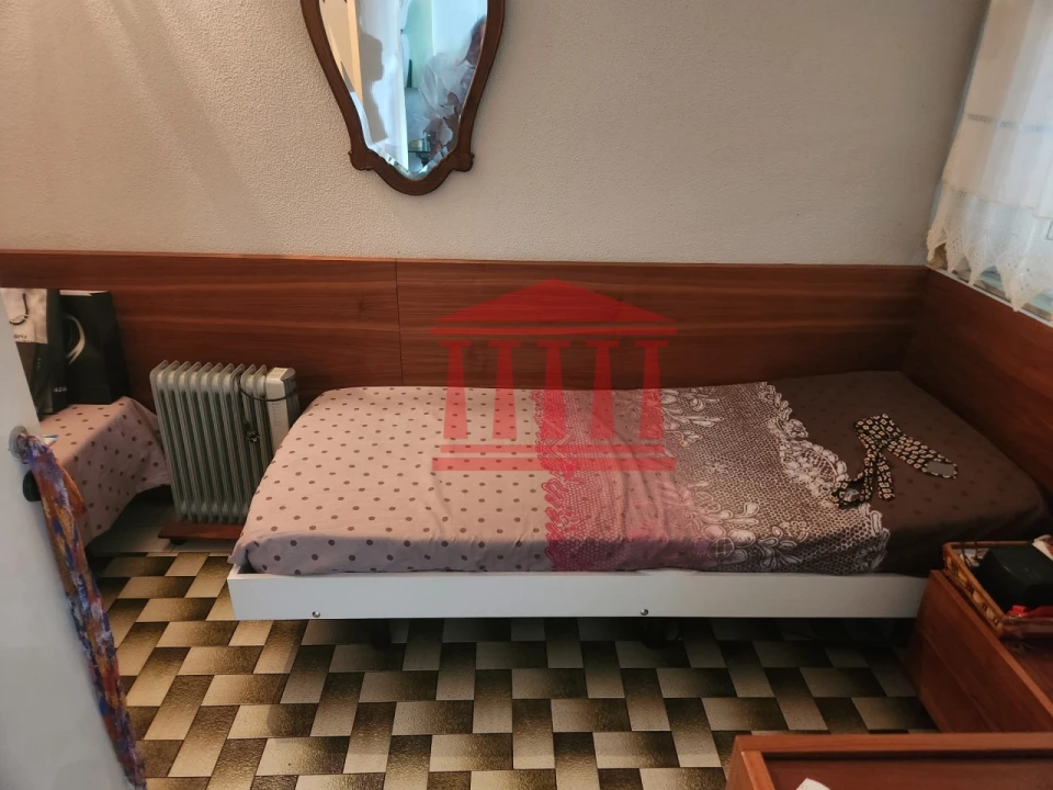 Moradia T3 para Venda em Arcozelo Foto 8