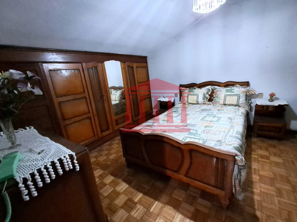 Moradia T3 para Venda em Arcozelo Foto 9