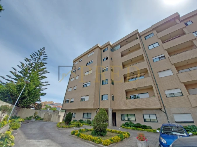 Apartamento T2 para Arrendamento em Paranhos Foto 16