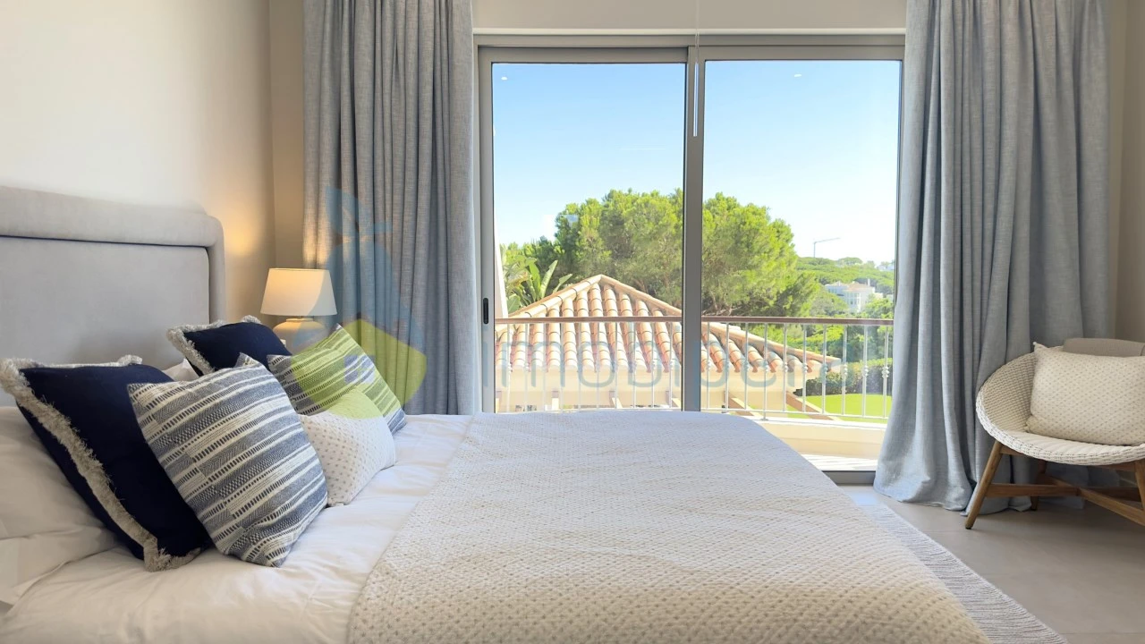 Moradia T4 para Venda em Almancil Foto 20