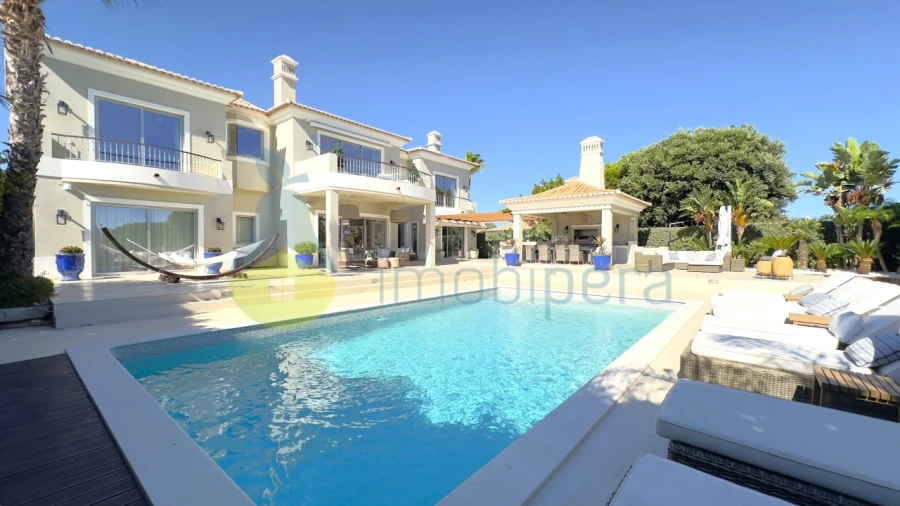 Moradia T4 para Venda em Almancil Foto 3