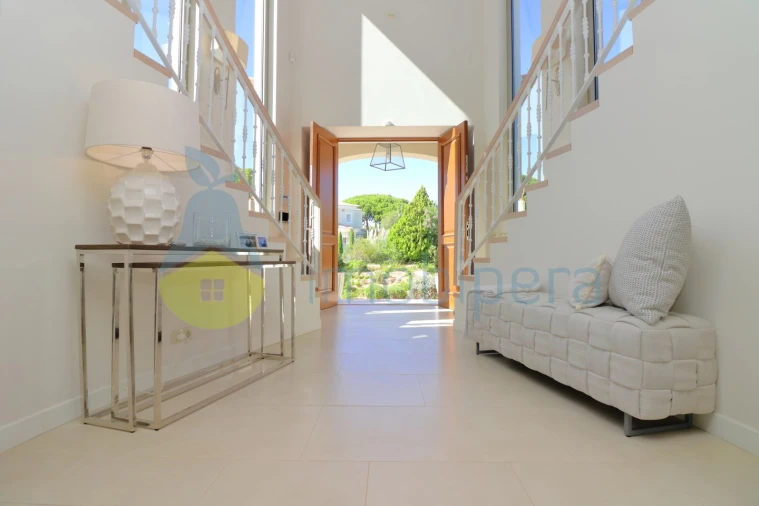 Moradia T4 para Venda em Almancil Foto 4