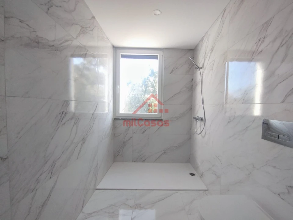 Apartamento T3 para Venda em Santa Maria, São Pedro e Matacães Foto 9