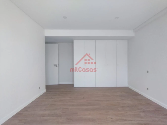 Apartamento T3 para Venda em Santa Maria, São Pedro e Matacães Foto 12