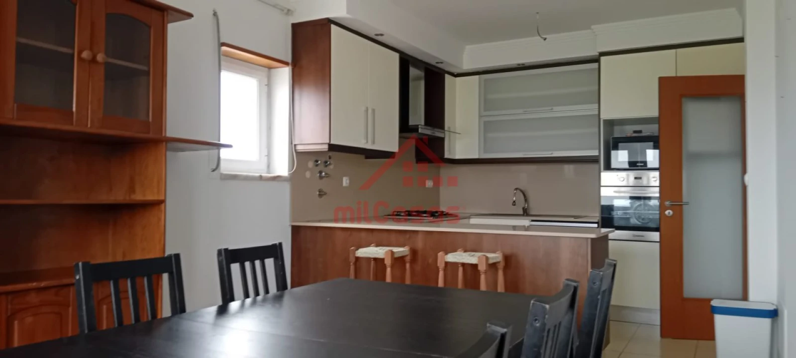 Moradia T4 para Arrendamento em São Pedro da Cadeira Foto 9