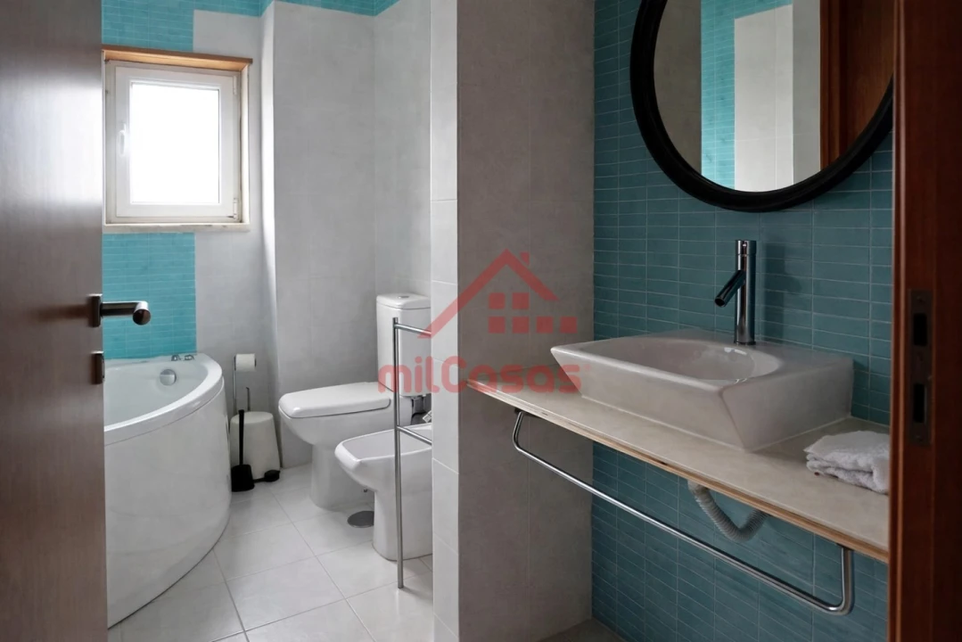 Moradia T4 para Arrendamento em São Pedro da Cadeira Foto 14