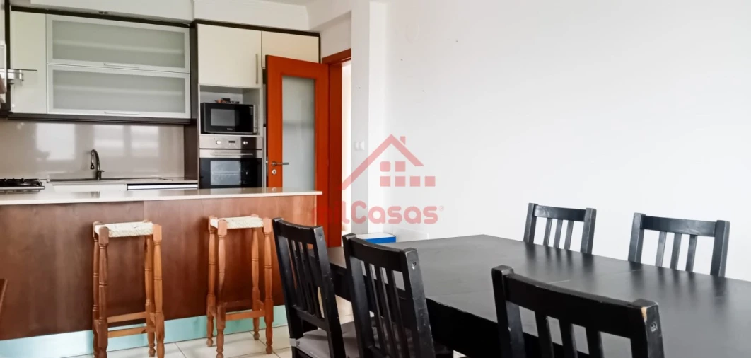 Moradia T4 para Arrendamento em São Pedro da Cadeira Foto 10