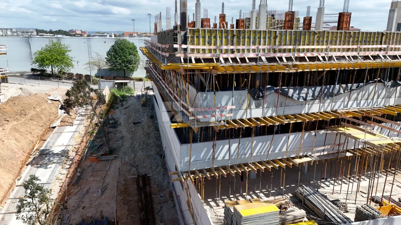 Apartamento T2 para Venda em Canidelo Foto 5