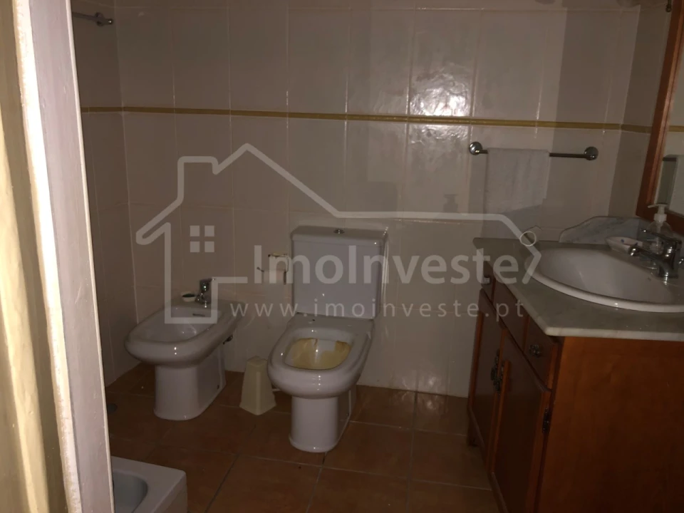 Moradia T6 para Venda em Alcains Foto 8