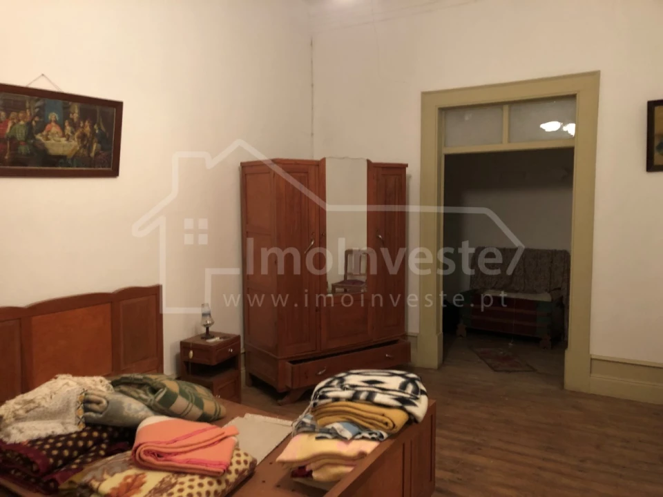 Moradia T6 para Venda em Alcains Foto 13